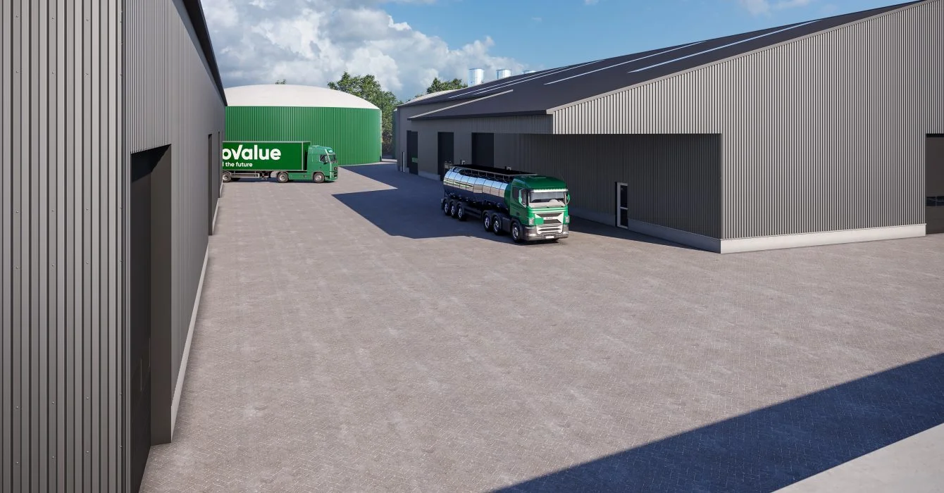 Een Afbeelding Van De Toekomstige Loodsen Van Groengas Cothen. Je Ziet Een BioValue Vrachtwagen Bij De Loods Staan.